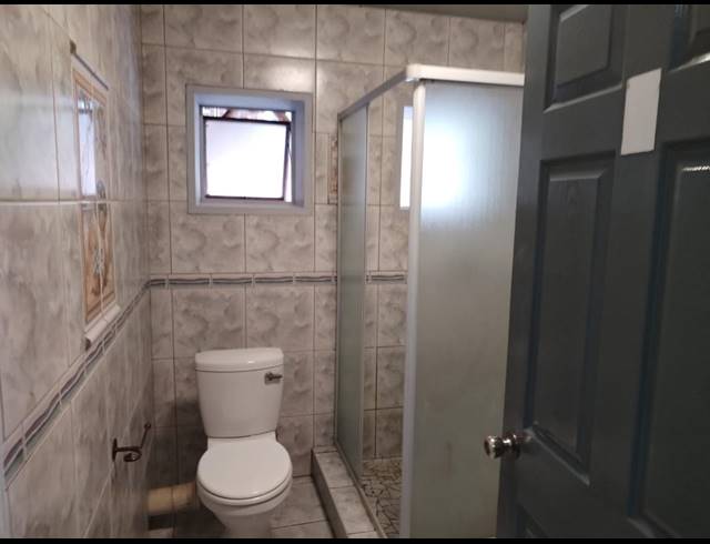 2 bed property to rent in GLENVISTA